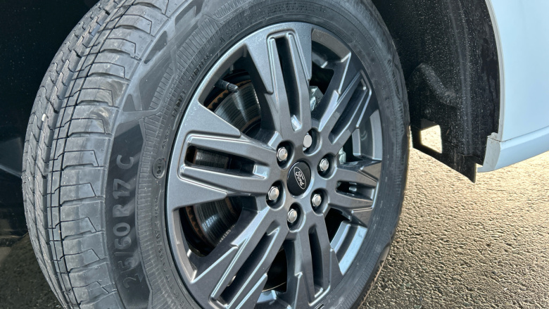 Ford Tourneo Custom 320 L1 Diesel Fwd 2.0 EcoBlue 136ps H1 Titanium 8 seater Auto